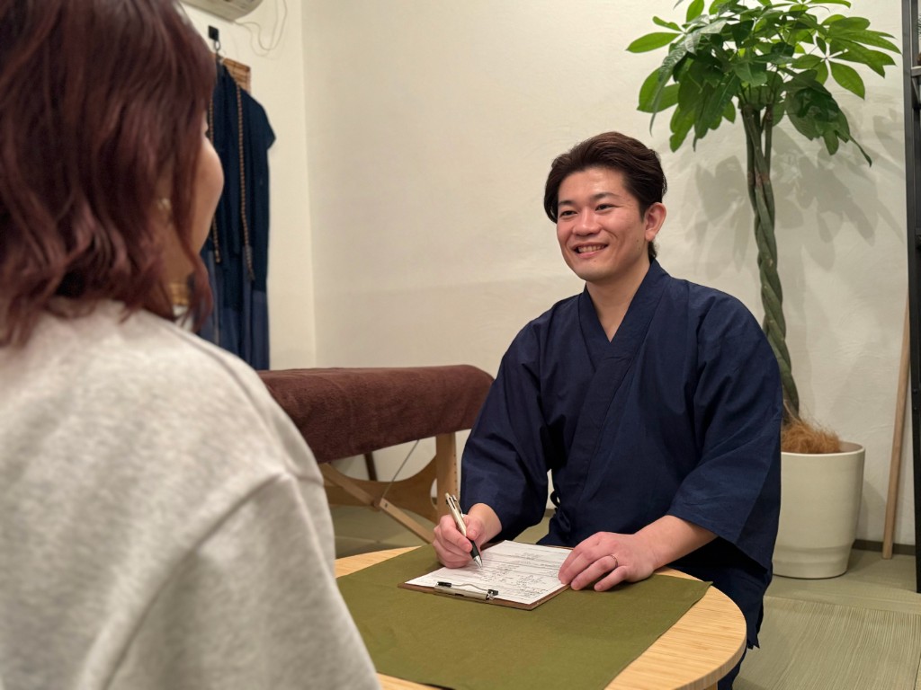 身体と運命の両面から原因を観る カウンセリングの様子